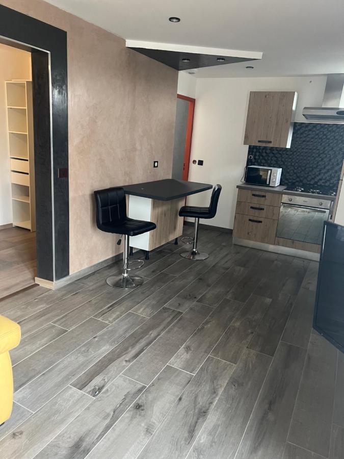 Residence Bord De Loire Euro 6 Decize Exteriör bild